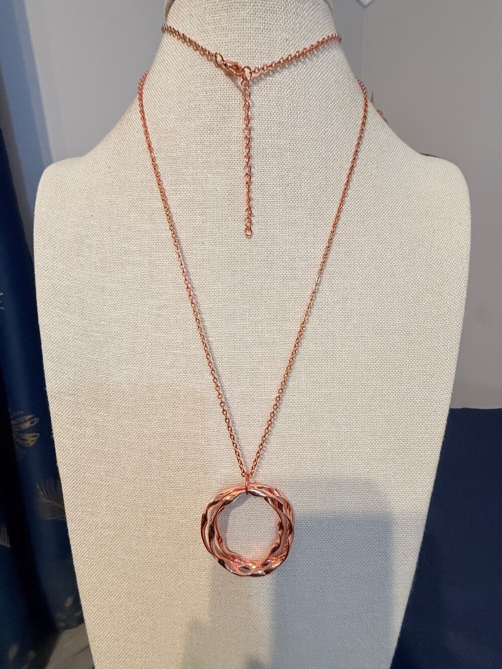 Vintage Rose Gold Circle Pendant Necklace 36”